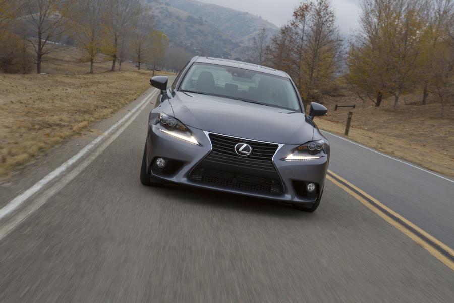  Lexus IS350 2013 года  (фото 11 из 33)
